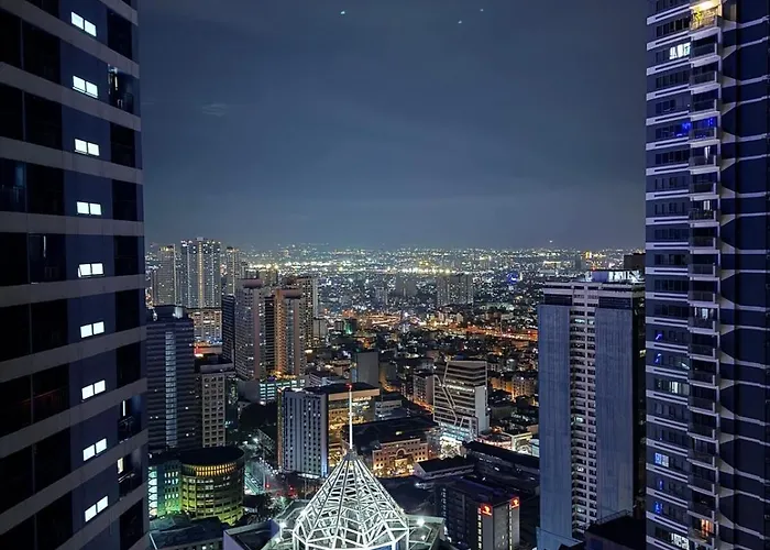 The Pent - Stunning 46f Skyline View Makati Apartment *